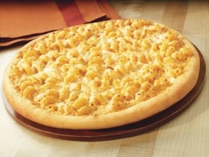 pizza de mac and cheese